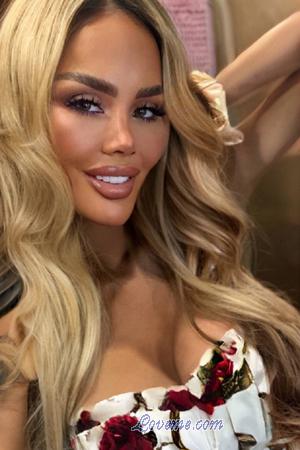 217298 - Elisabeth Age: 26 - Czech Republic